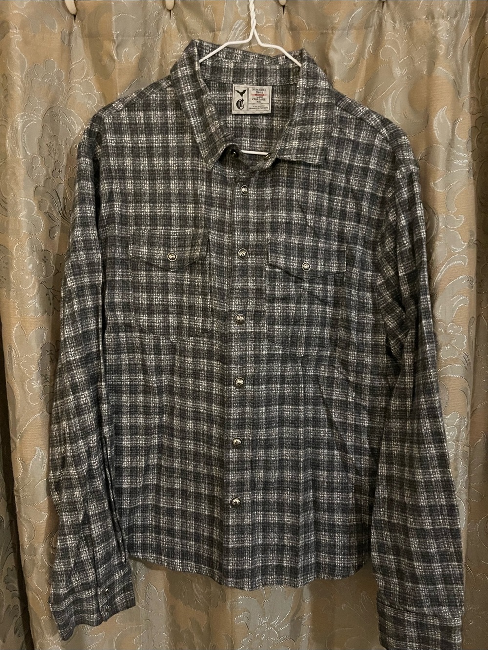 Men's Gray Plaid Button-Up Shirt